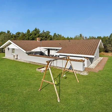 Awesome In Blavand With Kitchen Blåvand